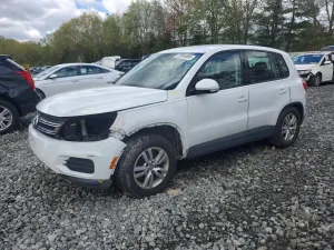 Volkswagen Tiguan 2.0L 4 2014