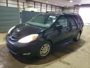 Toyota Sienna 3.5L 6 2010