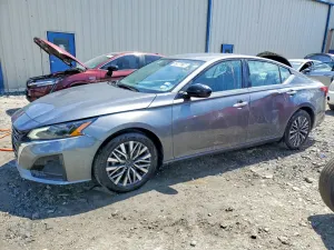 Nissan Altima 2.5L 4 2025