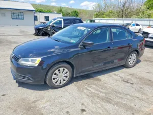 Volkswagen Jetta 2.0L 4 2014
