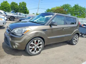 Kia Soul 2.0L 4 2012