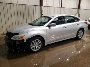 Nissan Altima 2.5L 4 2015