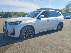 BMW X1 2.0L 4 2025