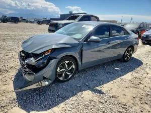 Hyundai Elantra 2.0L 4 2021