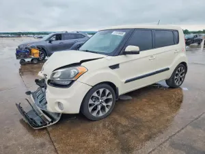 Kia Soul 2.0L 4 2013