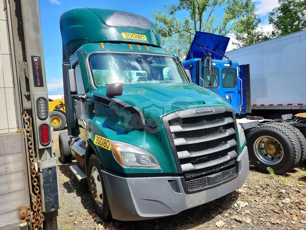 Freightliner Cascadia 12.8L 6 2021