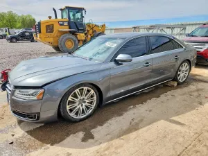 Audi A8 3.0L 6 2015