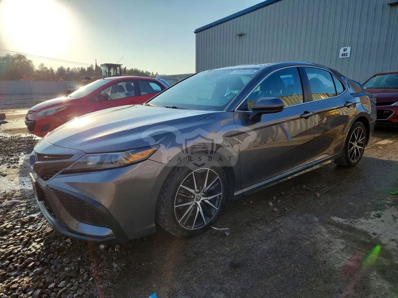 Toyota Camry 2.5L 4 2021