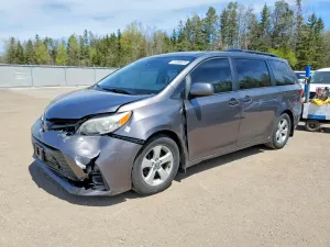 Toyota Sienna 3.5L 6 2019