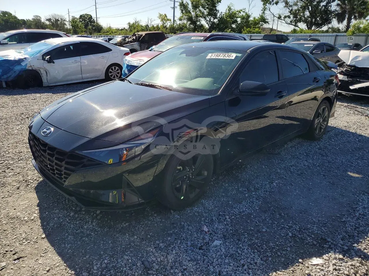 Hyundai Elantra 2.0L 4 2023