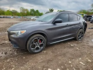 Alfa Romeo Stelvio 2.0L 4 2022