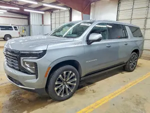 Chevrolet Suburban 6.2L 8 2025