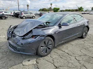 Tesla Model 3 2025
