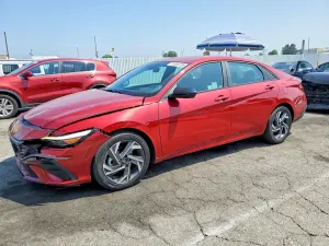 Hyundai Elantra 2.0L 4 2025