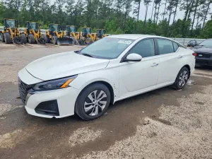Nissan Altima 2.5L 4 2023
