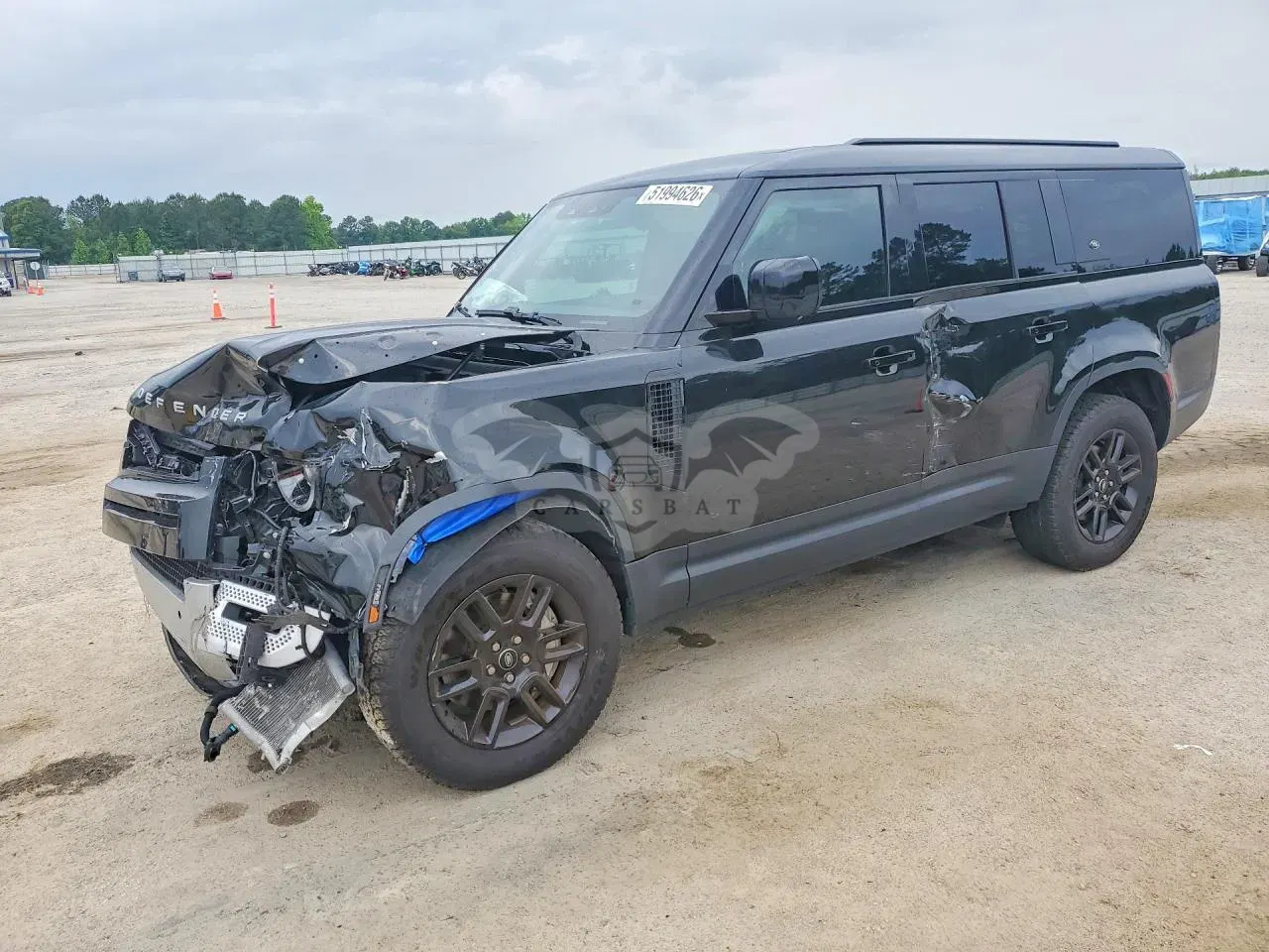 Land Rover Defender 3.0L 6 2024