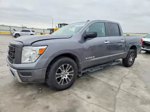 Nissan Titan 5.6L 8 2021