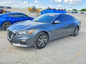 Nissan Altima 2.5L 4 2020