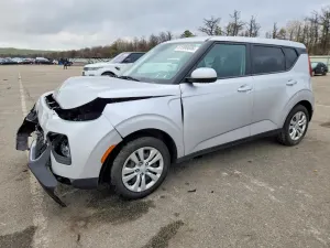 Kia Soul 2.0L 4 2021