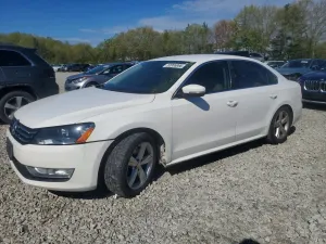 Volkswagen Passat 1.8L 4 2015