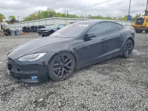 Tesla Model S 2021