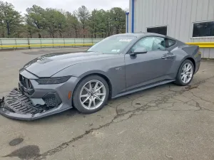 Ford Mustang 5.0L 8 2026