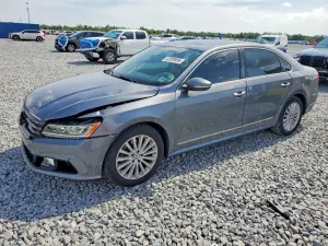 Volkswagen Passat 1.8L 4 2016
