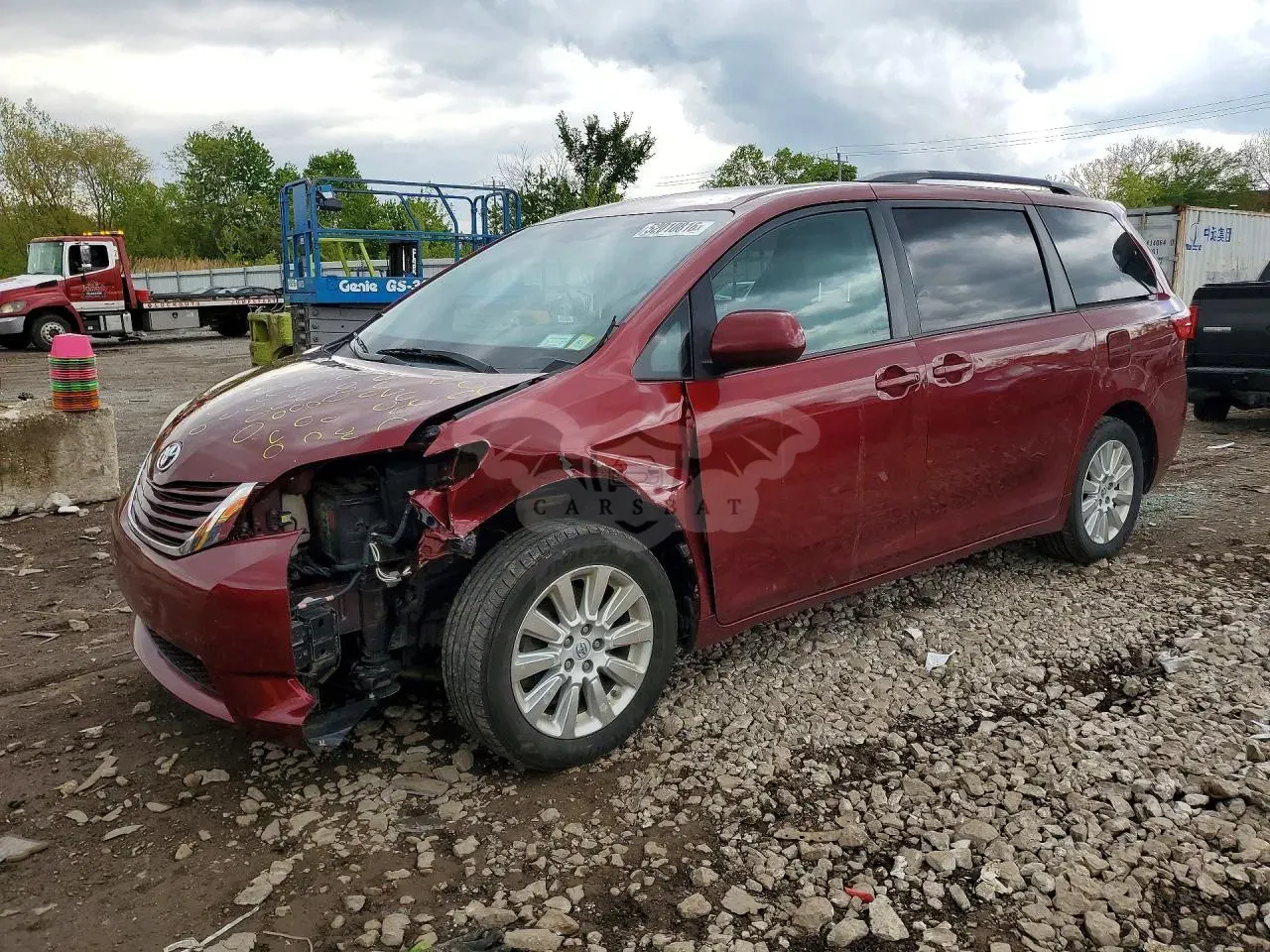 Toyota Sienna 3.5L 6 2015