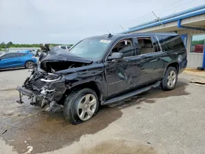 Chevrolet Suburban 5.3L 8 2016