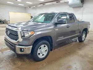 Toyota Tundra 5.7L 8 2021