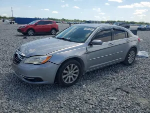 Chrysler 200 2.4L 4 2014