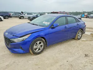 Hyundai Elantra 2.0L 4 2022