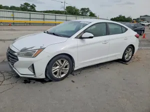 Hyundai Elantra 2.0L 4 2019