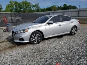 Nissan Altima 2.5L 4 2020