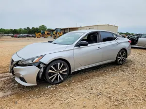 Nissan Altima 2.5L 4 2020