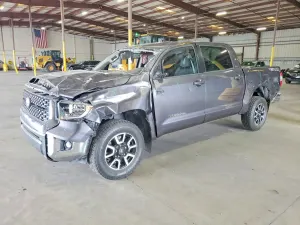 Toyota Tundra 5.7L 8 2018