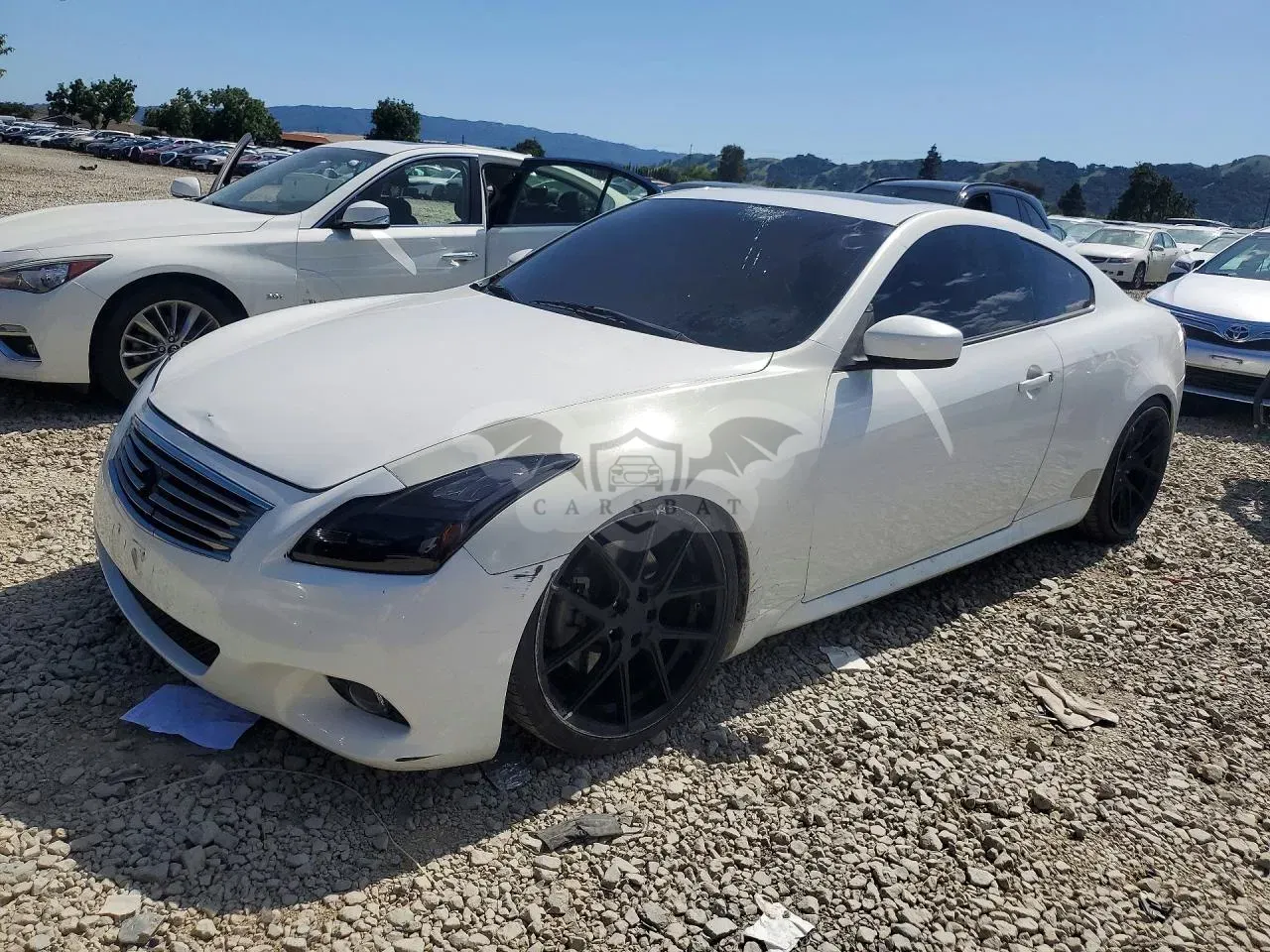 Infiniti G37 3.7L 6 2011