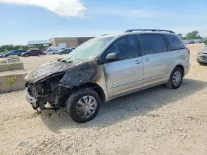 Toyota Sienna 3.3L 6 2005