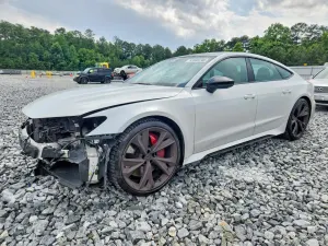 Audi RS7 4.0L 8 2021