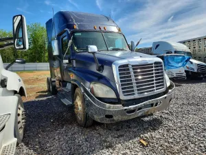 Freightliner Cascadia 14.8L 6 2013