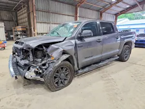 Toyota Tundra 5.7L 8 2021