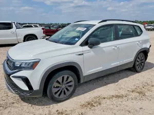 Volkswagen Taos 1.5L 4 2022