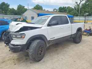 RAM 1500 5.7L 8 2019
