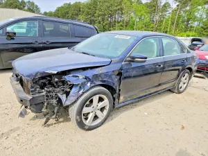 Volkswagen Passat 2.0L 4 2013