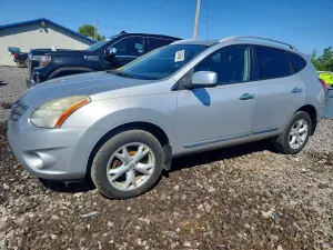 Nissan Rogue 2.5L 4 2011