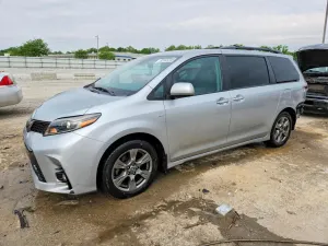 Toyota Sienna 3.5L 6 2019