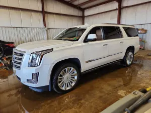 Cadillac Escalade 6.2L 8 2016