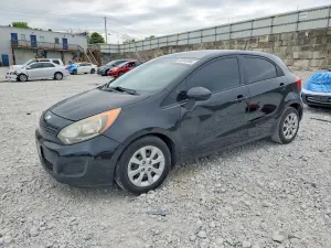 Kia Rio 1.6L 4 2013