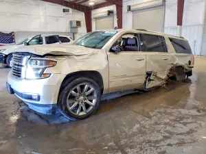 Chevrolet Suburban 5.3L 8 2015