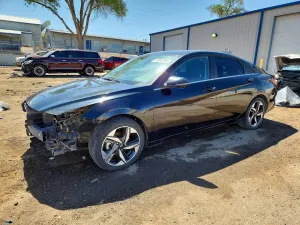 Hyundai Elantra 2.0L 4 2021